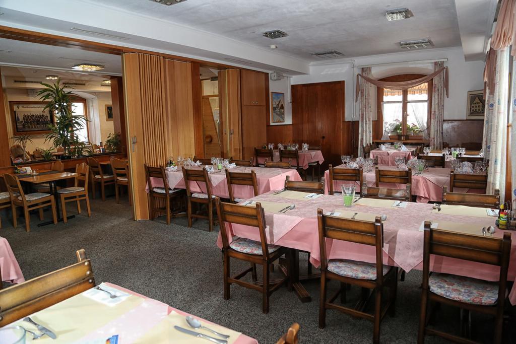 Gasthof Adler Frick Extérieur photo