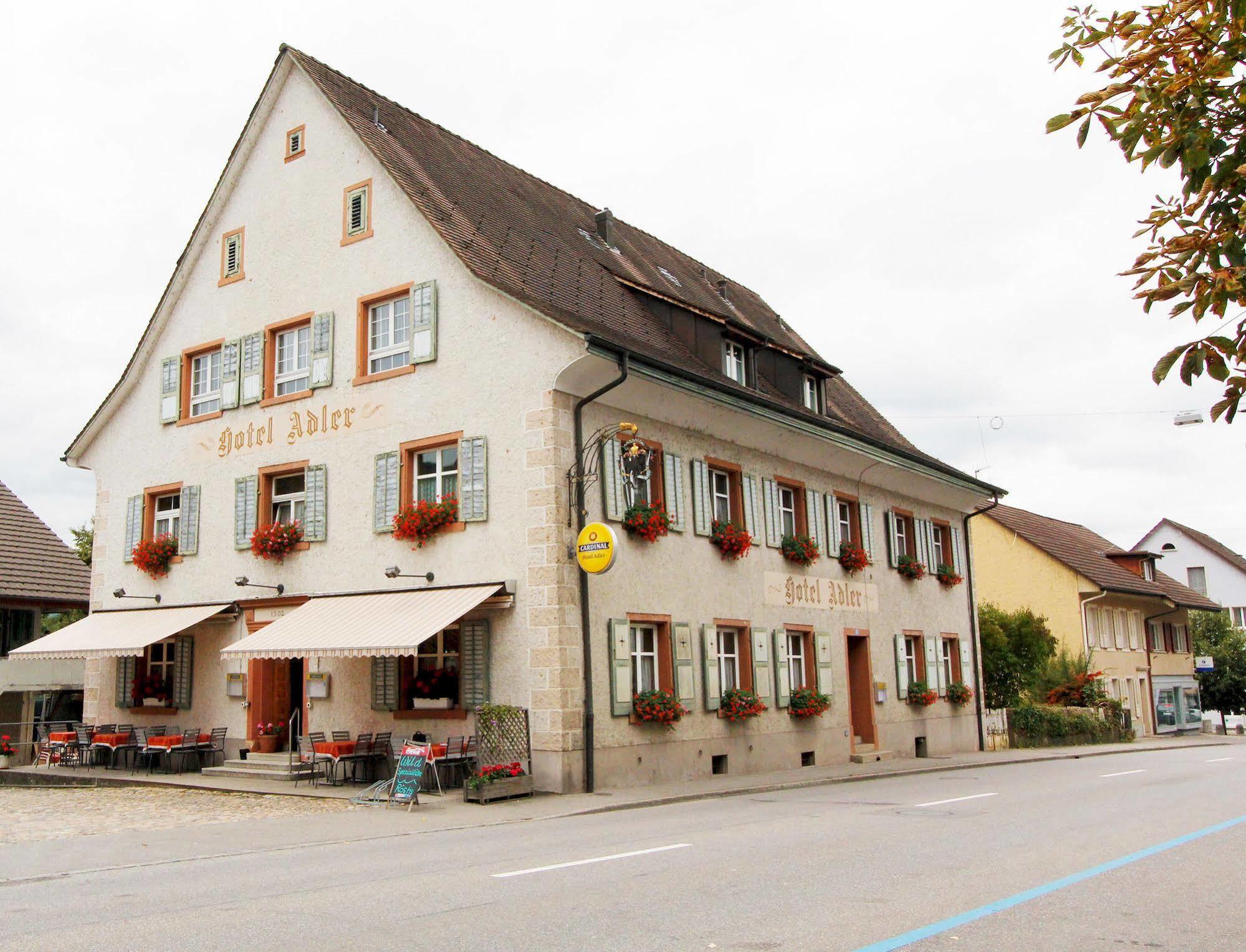 Gasthof Adler Frick Extérieur photo